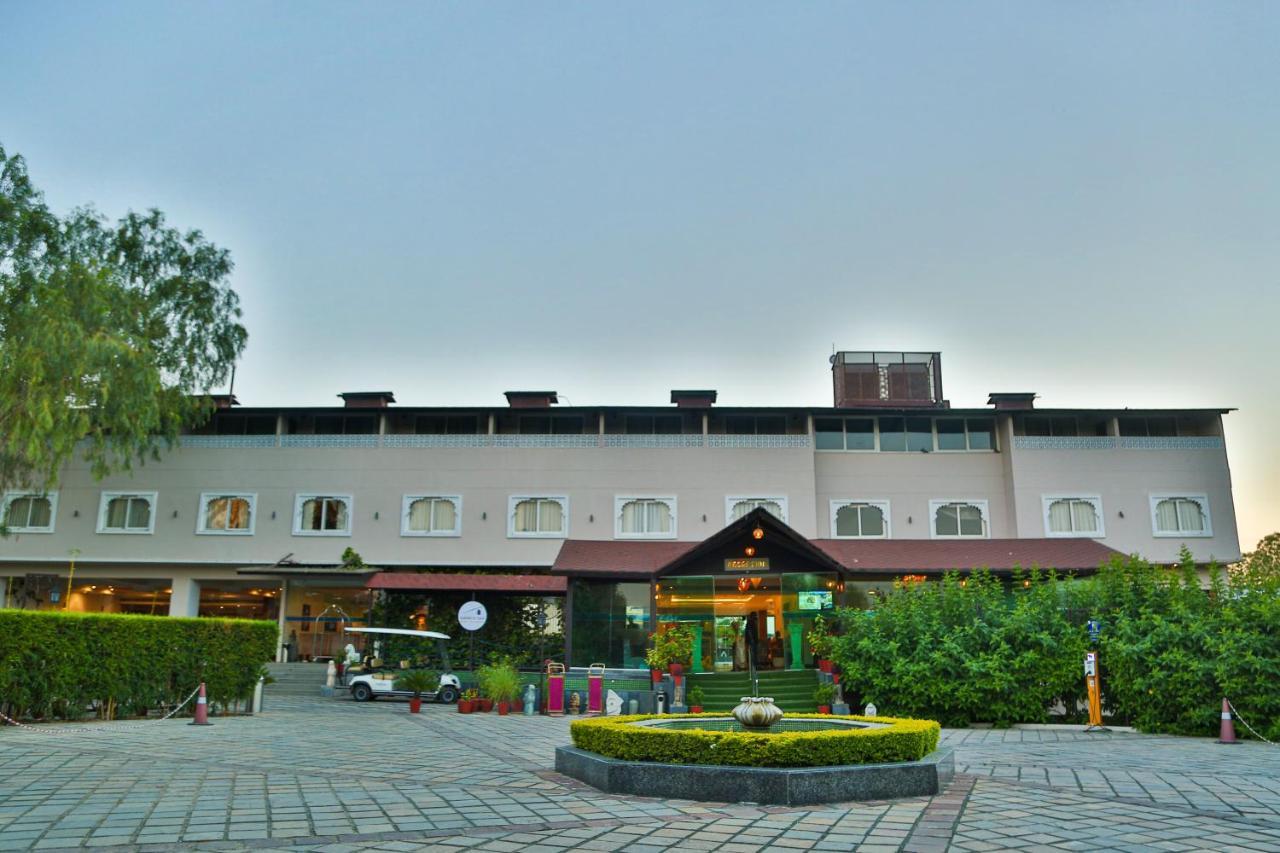 Bamboo Saa Resort & Spa - Udaipur Exteriör bild